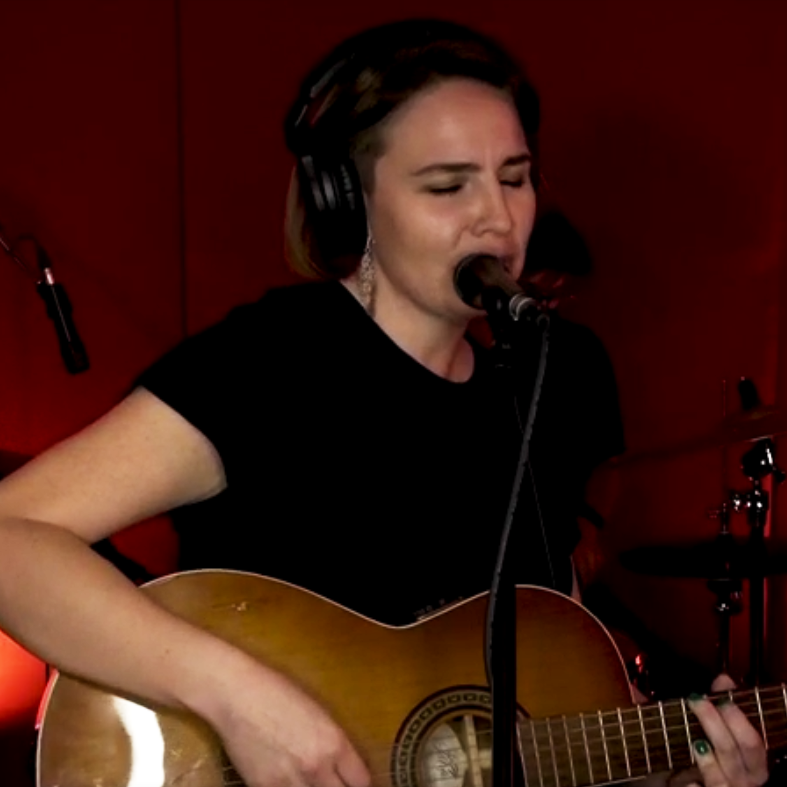 Riva Farrell-Racette